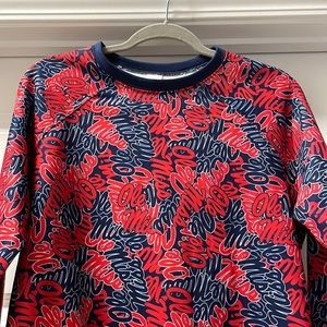 Zoozatz Ole Miss Rebels sweatshirt size large/medium
Bust 21” Overall Length 25”